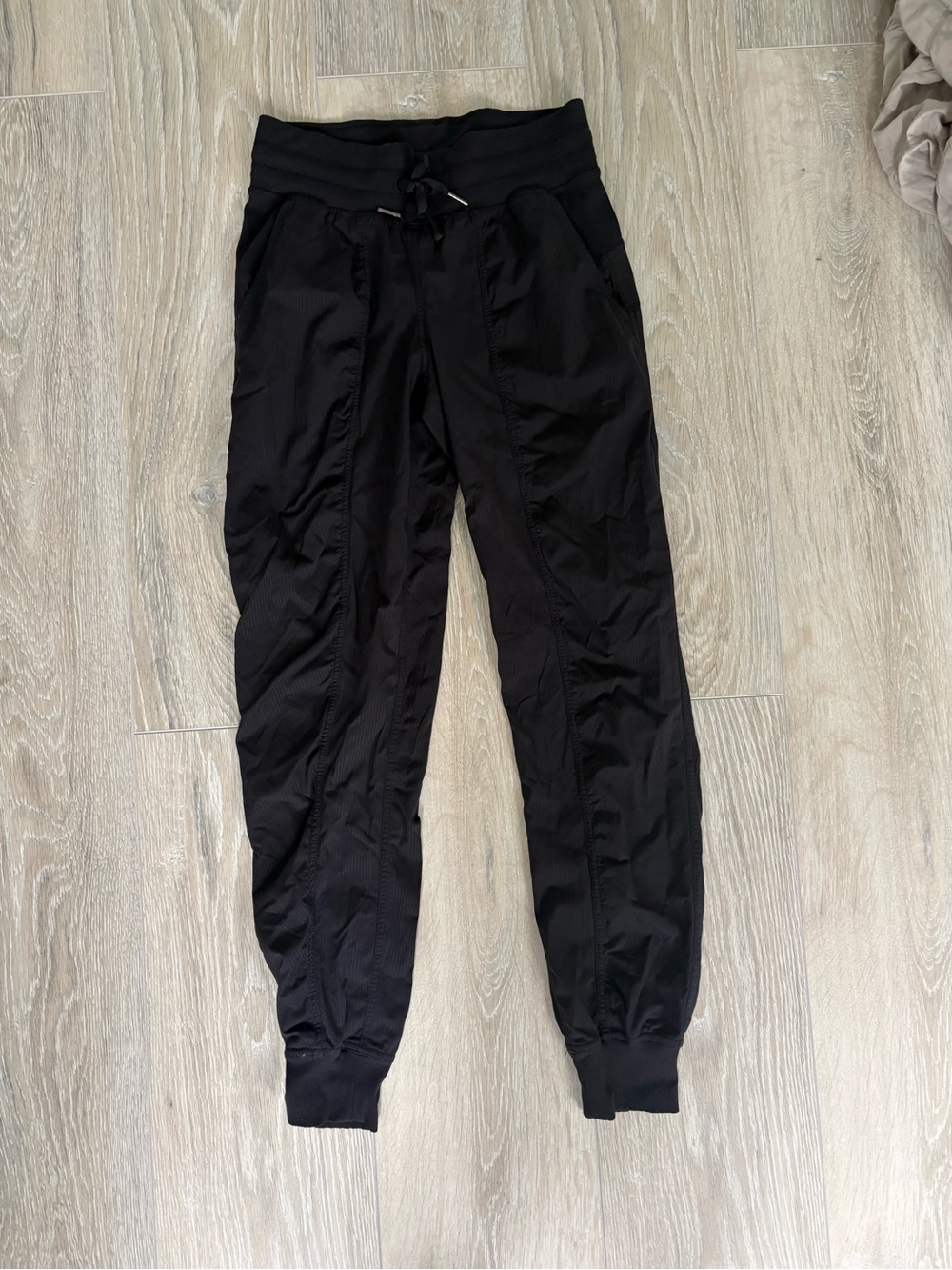 Lululemon dance studio joggers